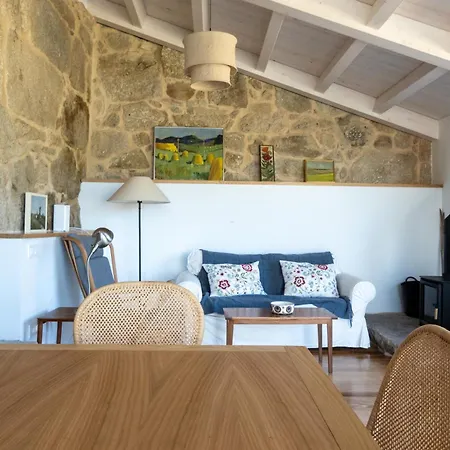 A Casa Dos Caseiros ツ By Rias Baixas *