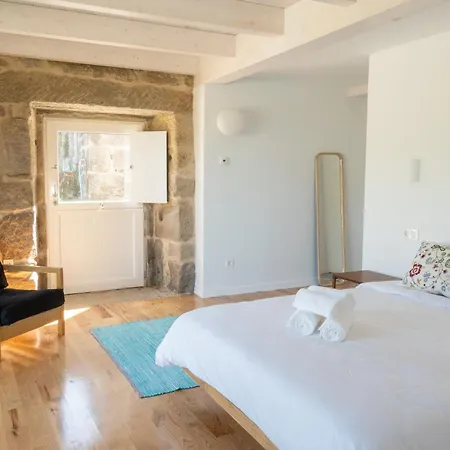 A Casa Dos Caseiros ツ By Rias Baixas