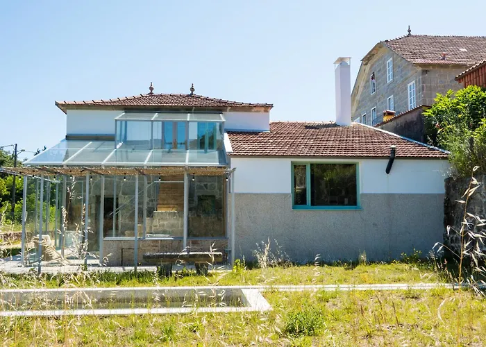 A Casa Dos Caseiros ツ By Rias Baixas *